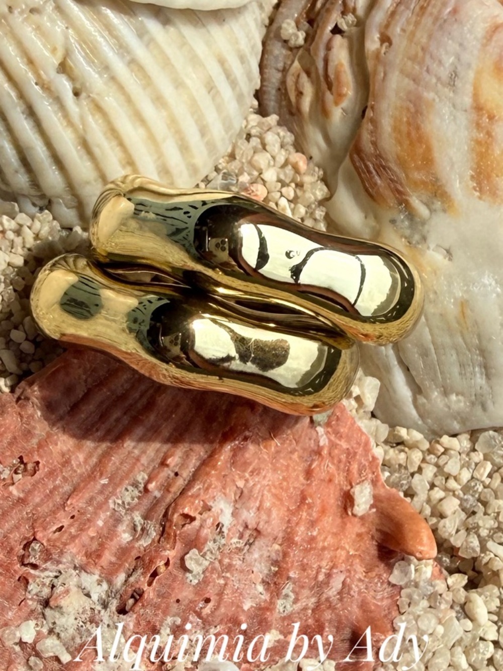Alquimia Golden resin Sculptural Double Band Ring